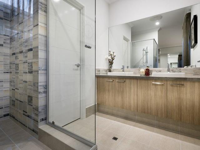 Cottage for sale in Stirling, Western Australia