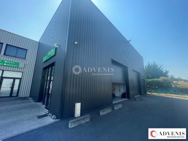 Local Commercial location à Bordeaux, Ambarès-et-lagrave