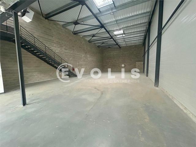 Local Commercial location à Palaiseau, Avrainville