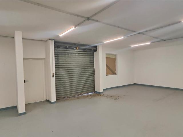Local Commercial location à Palaiseau, Guibeville