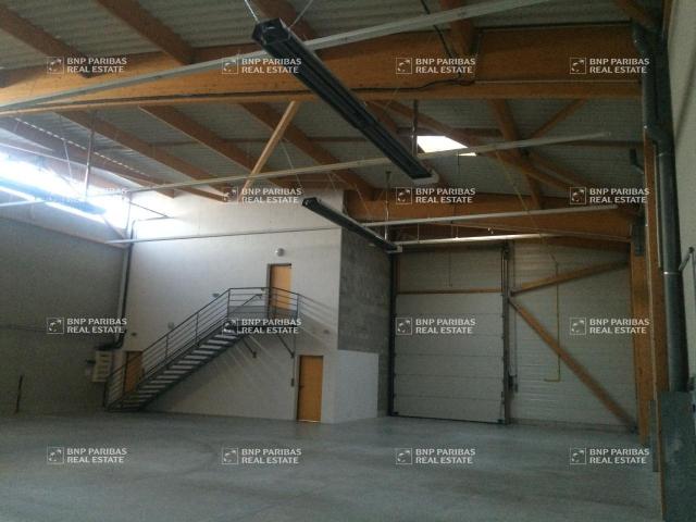 Local Commercial location à Orléans, Ingré