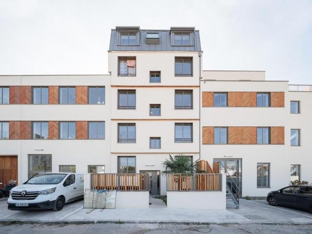 Local Commercial location à L'Haÿ-les-Roses, Ivry-sur-seine