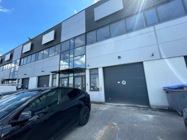 Local Commercial location à Saint-Denis, Saint-denis
