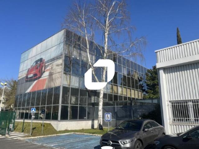 Local Commercial location à Palaiseau, Les Ulis