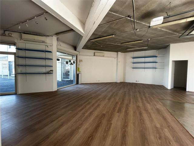 Local Commercial location à Bordeaux, Mérignac