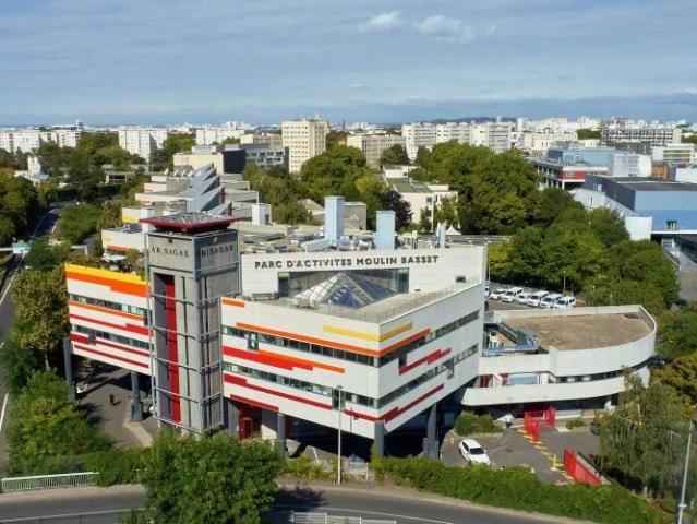 Local Commercial location à Saint-Denis, Saint-denis