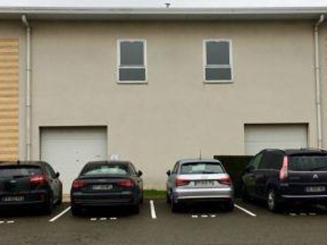 Local Commercial location à Rambouillet, Voisins-le-bretonneux