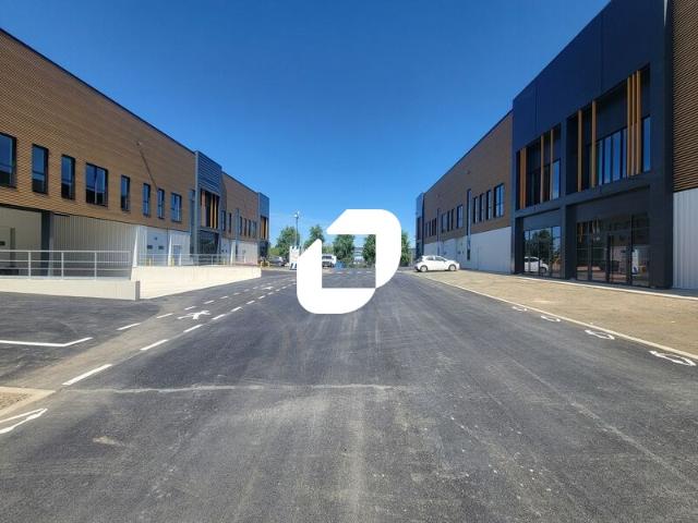 Local Commercial location à Palaiseau, Wissous