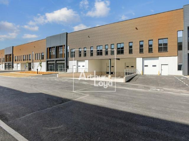 Local Commercial location à Palaiseau, Wissous