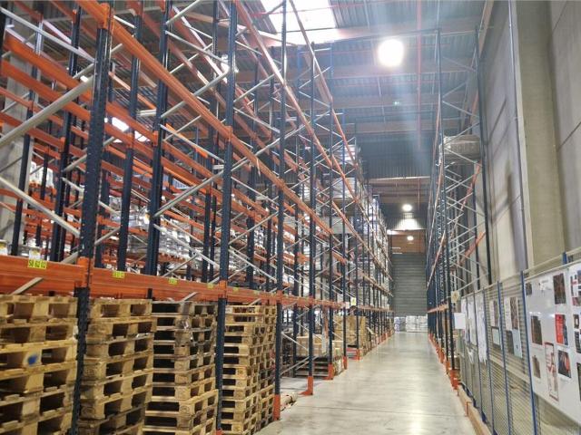 Local Commercial location à La Tour-du-Pin, Saint-quentin-fallavier