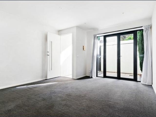 Townhouse for rent in Camerons Creek, Victoria