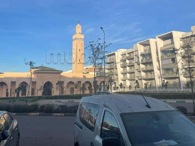 Local commercial location à Bouskoura, Gharb-Chrarda-Beni Hssen