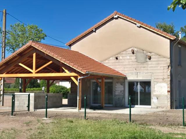 Maison location à Pouilly-les-nonains, Montcigny