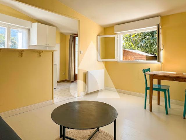 Maison location à Saint-Vivien, Saintes