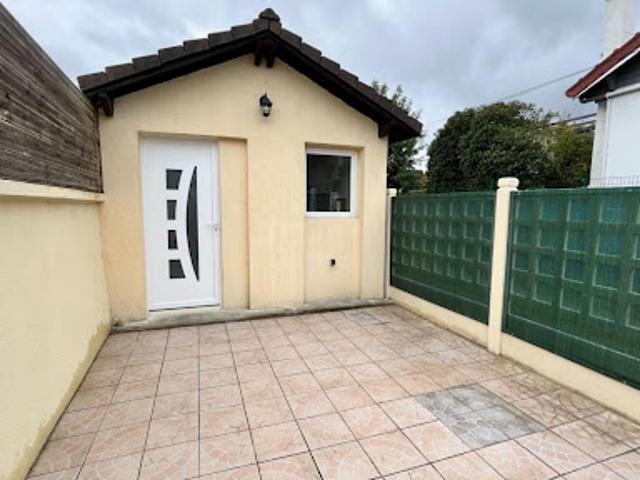 Maison location à Montigny-lès-cormeilles, Fond de Layé