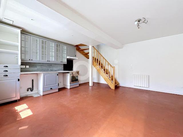 Maison location à Sens, Champigny