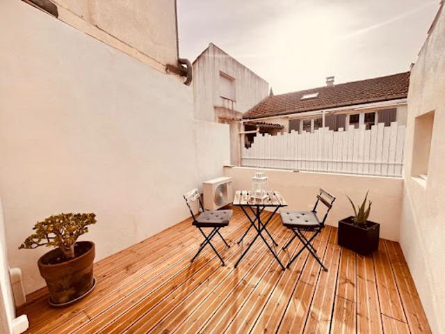 Maison location à Quartier d'Espagne, Nîmes