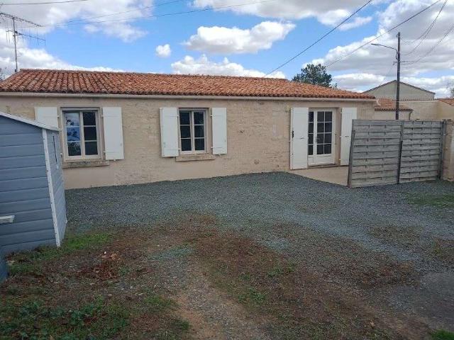 Maison location à Doix-lès-Fontaines, Vendée