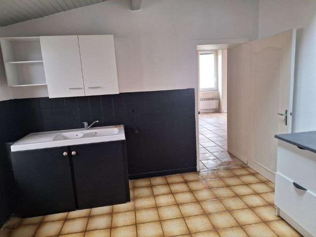 Maison location à Saint-Bonnet-sur-Gironde, Charente-Maritime