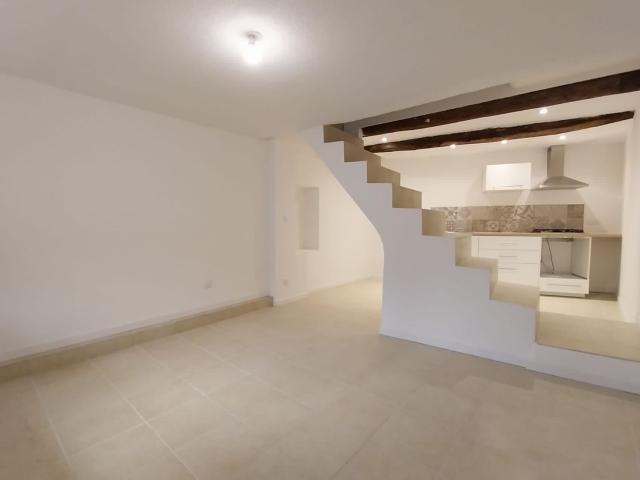 Maison location à Béziers, Saint-thibéry