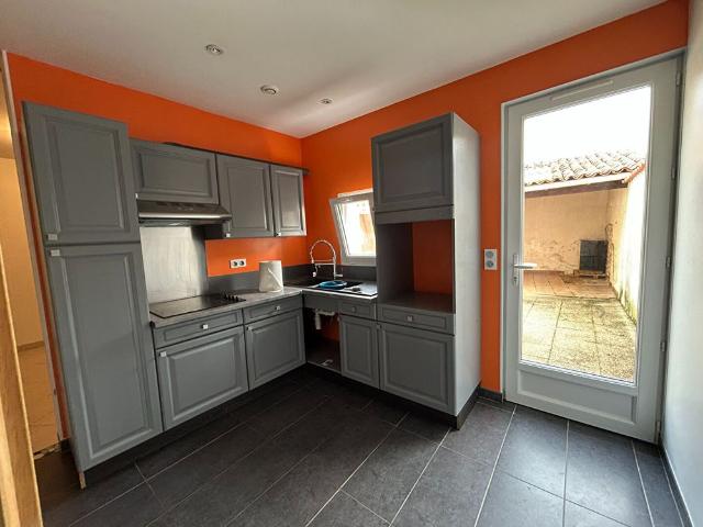 Maison location à Montmorillon, Civray