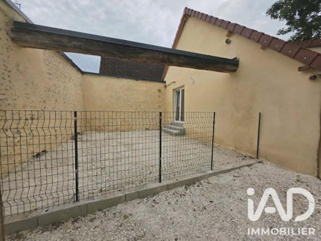 Maison location à Sens, Villevallier