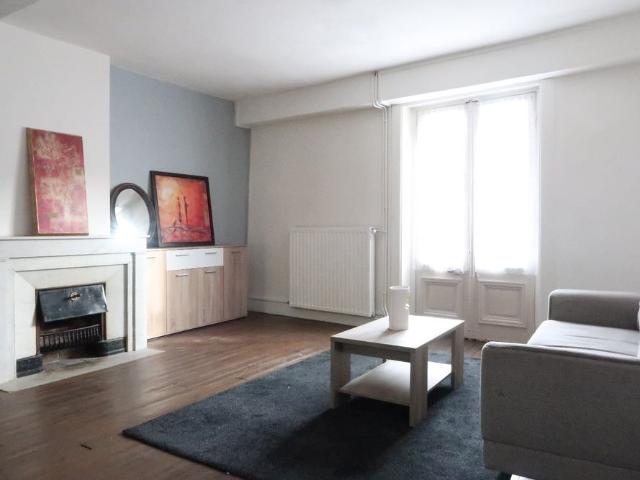 Maison location à Les Chartonnes, Sury-le-Comtal