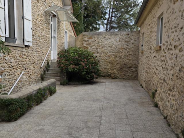 Maison location à La Celle-les-Bordes, Yvelines