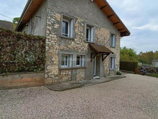 Maison location à La Tour-du-Pin, Soleymieu