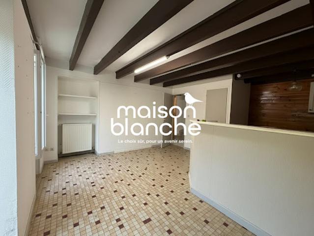 Maison location à Parthenay, Pougne-hérisson