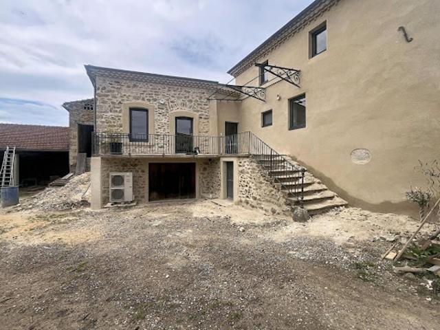 Maison location à Tournon-sur-Rhône, Sécheras