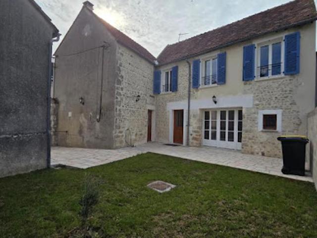 Maison location à Fontainebleau, Beaumont-du-gâtinais
