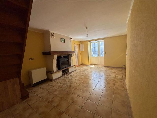 Maison location à Montmorillon, Civray