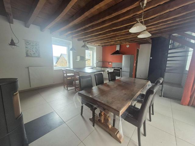 Maison location à Le Bourg, Dingé