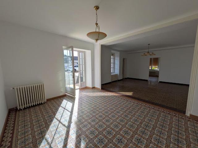 Maison location à Le Bourg, Saint-Péravy-la-Colombe