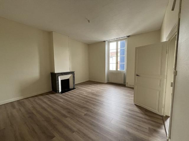 Maison location à Cognac, Châteauneuf-sur-charente