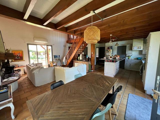 Maison location à Béguey, Salles