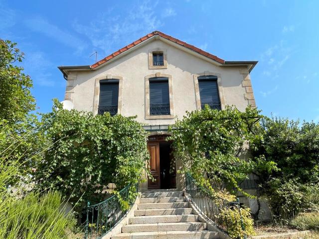 Maison location à France métropolitaine, Vesseaux