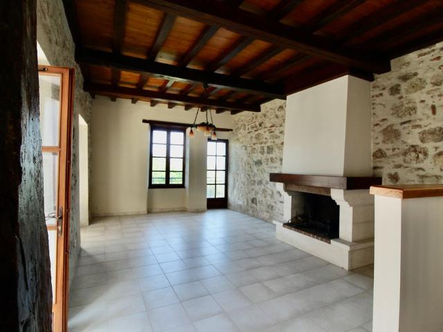 Maison location à Villeneuve-sur-Lot, Monclar