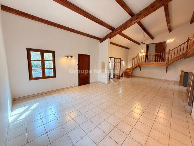 Maison location à Carpentras, Pernes-les-fontaines