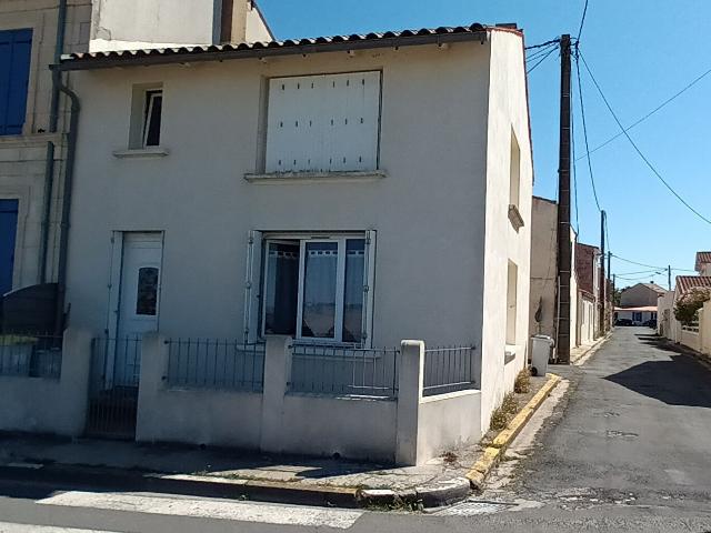 Maison location à Port-des-barques, Le Maréchat