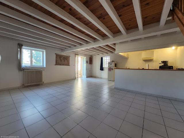 Maison location à Cardan