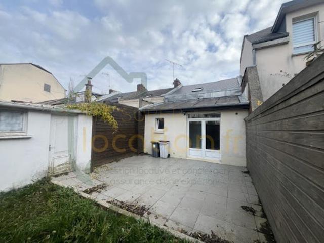 Maison location à France métropolitaine, Saint-quentin