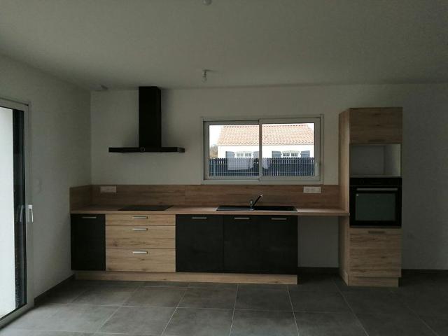 Maison location à Les Sables-d'Olonne, Sallertaine