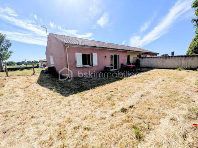 Maison location à Tournon-sur-Rhône, Saint-jeure-d'ay