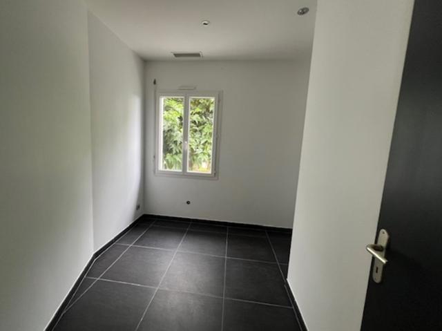 Maison location à Aiguillon, Robert