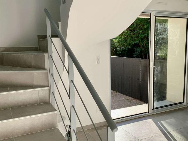 Maison location à Nîmes, Clarensac