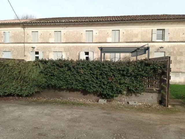 Maison location à Blaye, Générac