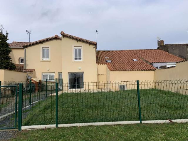 Maison location à Fontenay-le-Comte, Saint-hilaire-de-voust
