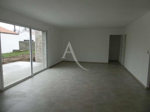 Maison location à Les Sables-d'Olonne, Sallertaine